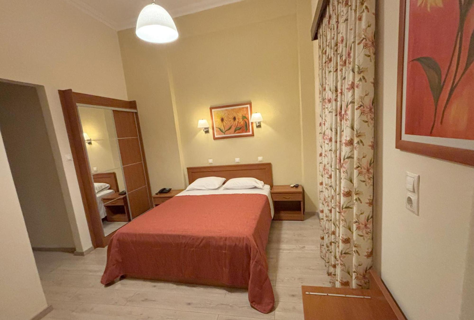 Hotel Kronio Ancient Olympia Екстериор снимка